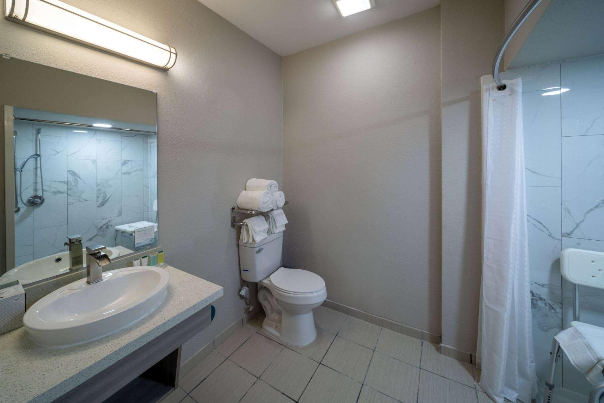 Microtel Inn & Suites By Wyndham Bossier City Eksteriør billede