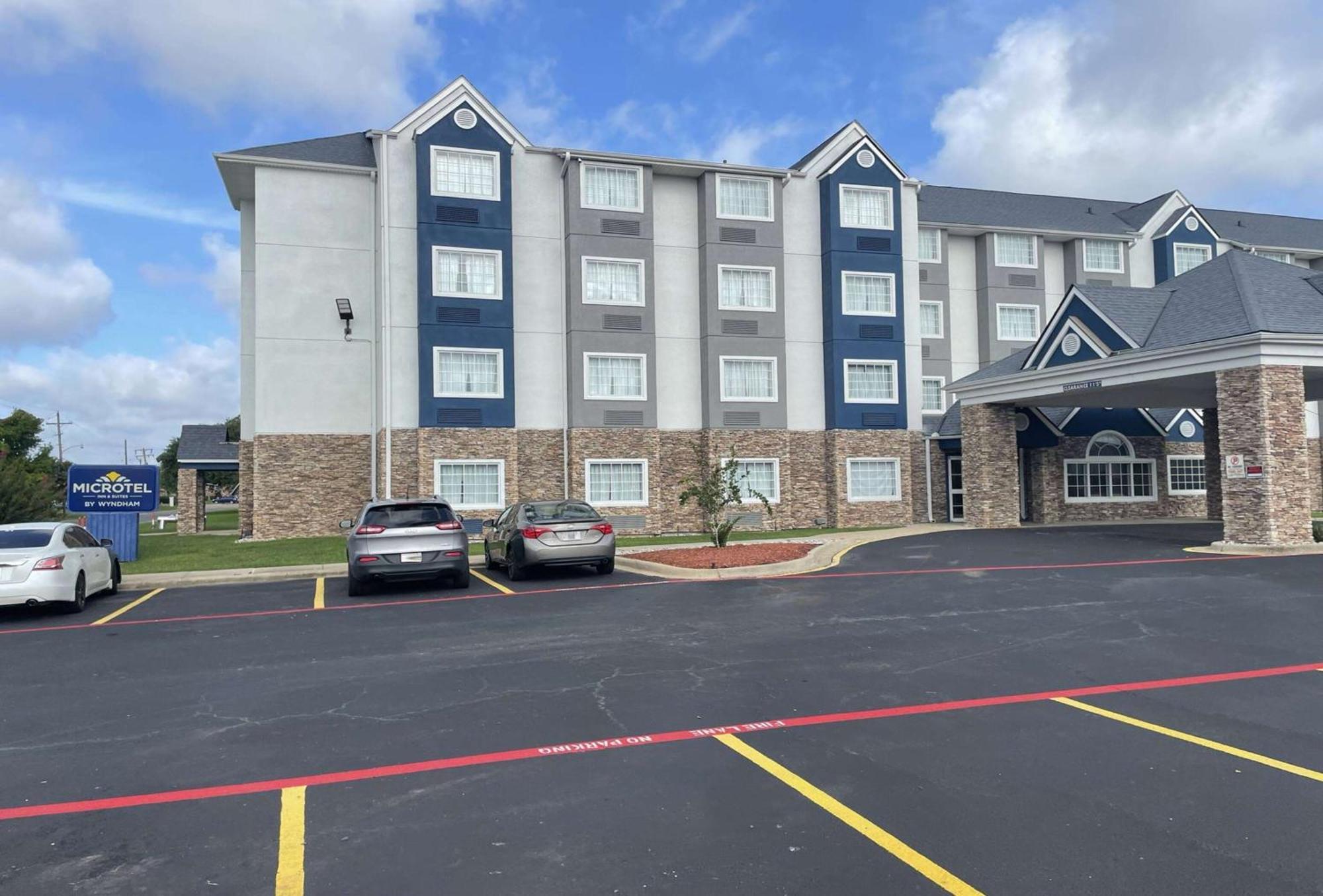 Microtel Inn & Suites By Wyndham Bossier City Eksteriør billede